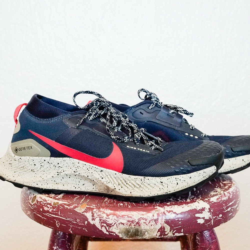 Nike Air Zoom Pegasus Trail 3 GORE-TEX Trail Running Shoes | Obsidian Siren Red